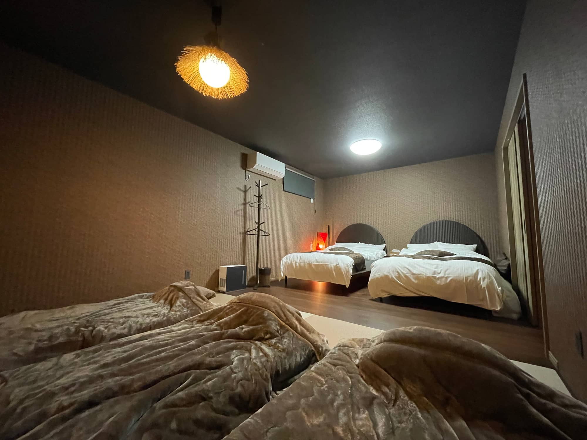 ベッドルーム全景